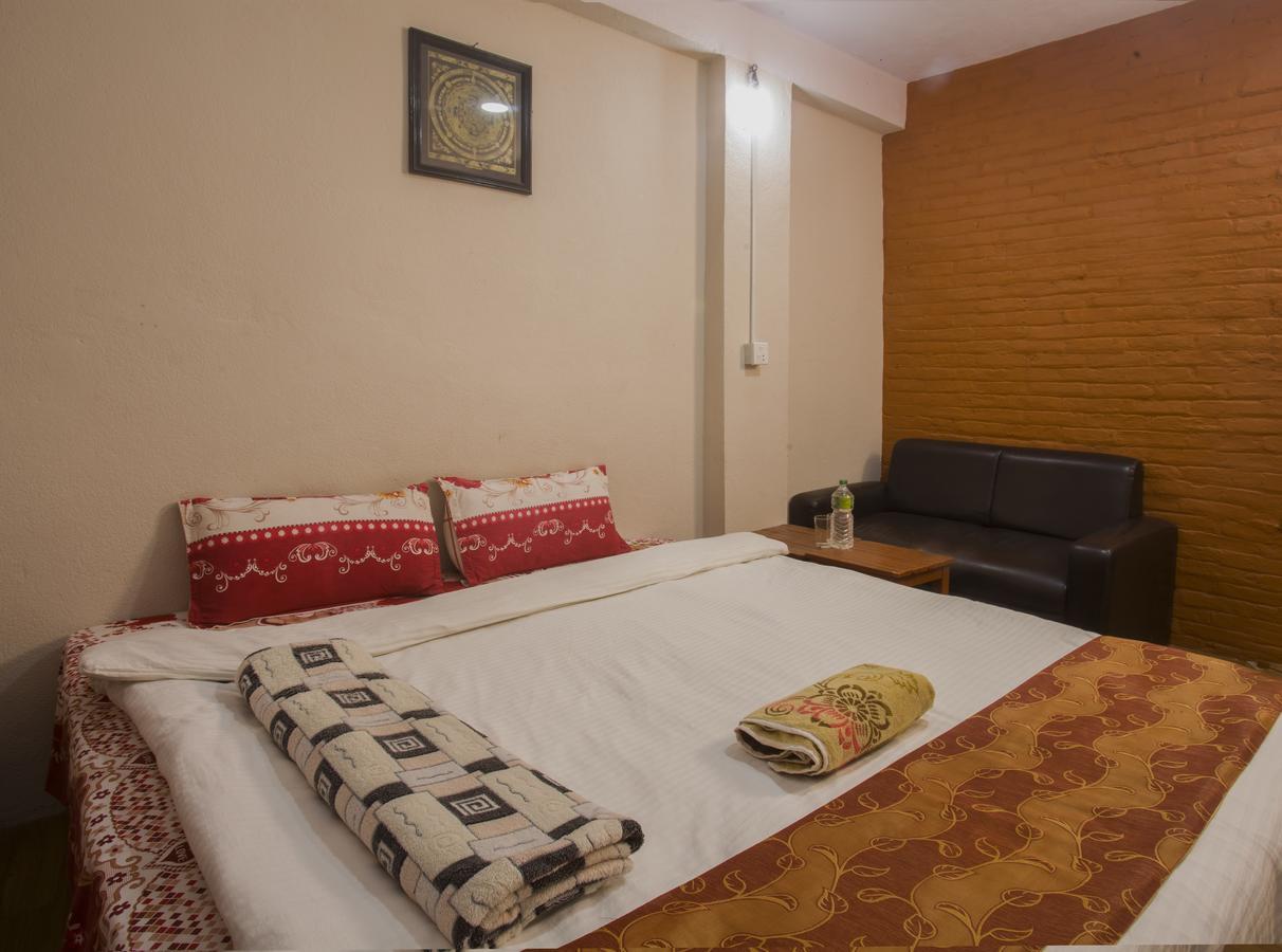 Langtang View Nagarkot Bed And Breakfast Экстерьер фото