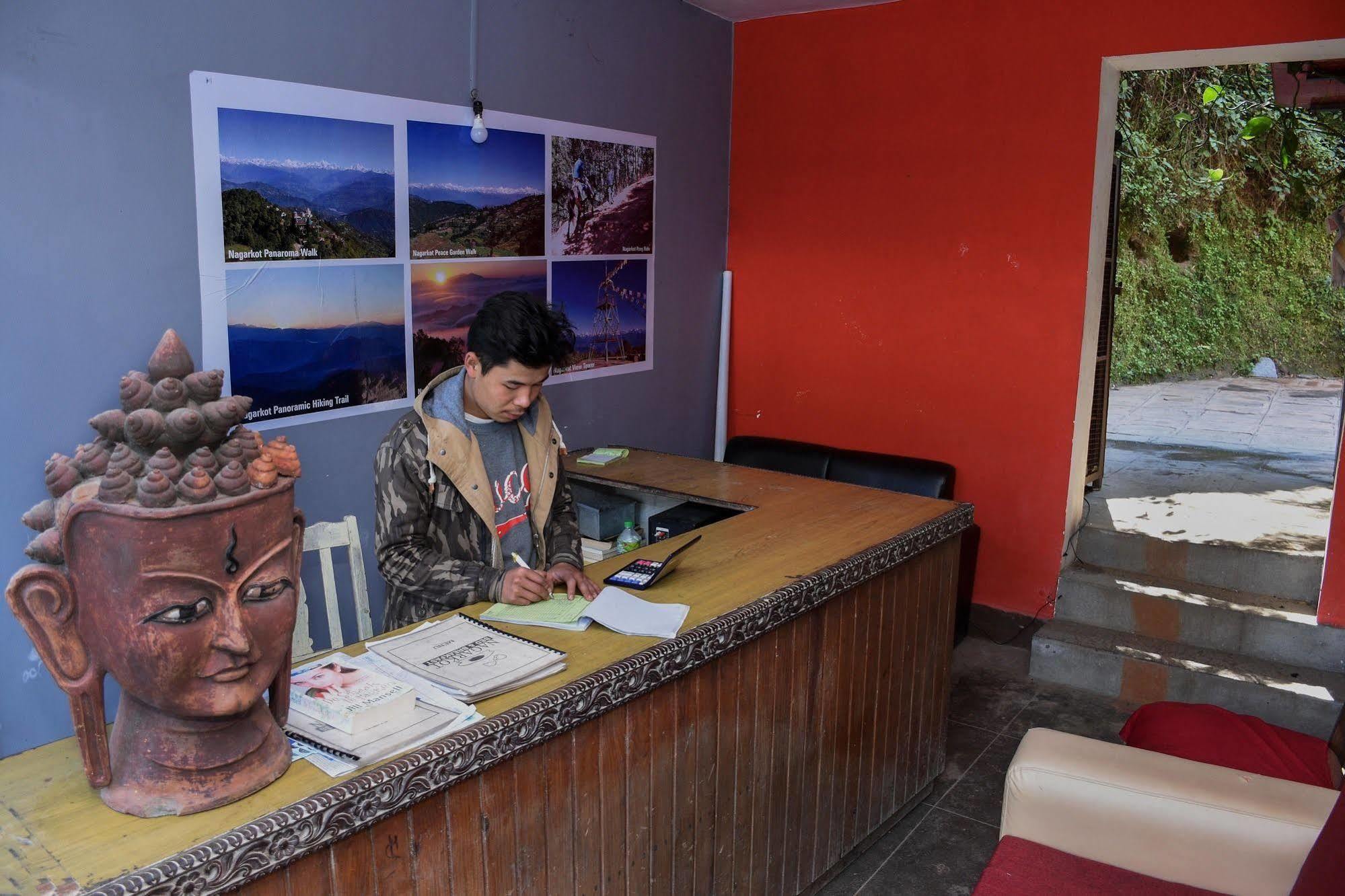 Langtang View Nagarkot Bed And Breakfast Экстерьер фото