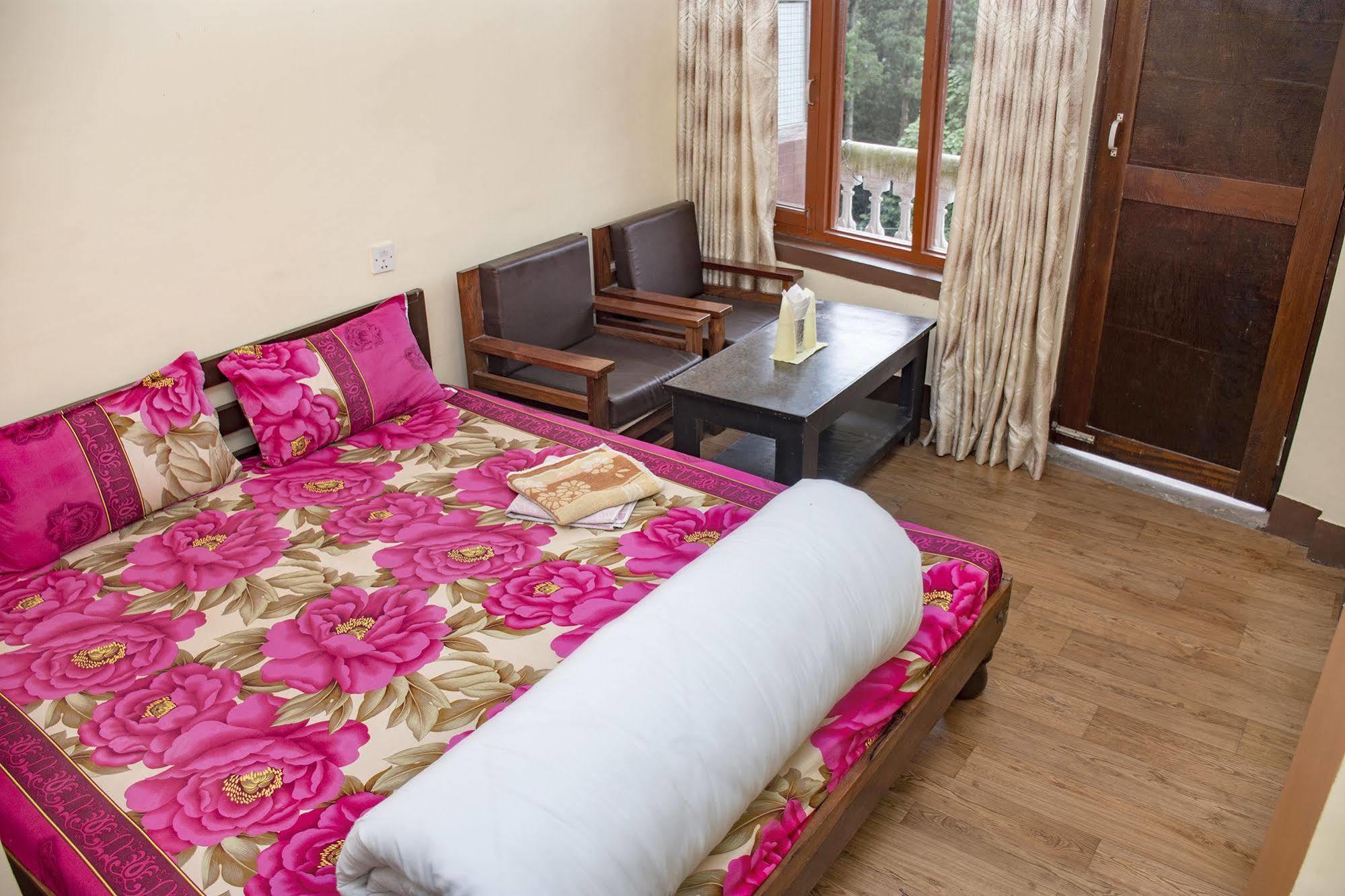 Langtang View Nagarkot Bed And Breakfast Экстерьер фото